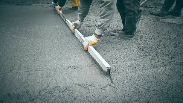 Best Concrete Driveway Installation in Und City, MO
